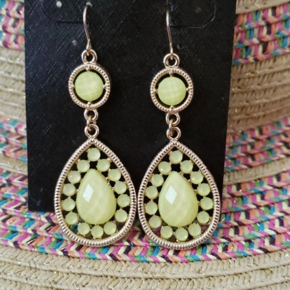 Ballet Jewelry - NEW Lime Green/Gold Tone Dangle Tear Drop Earrings